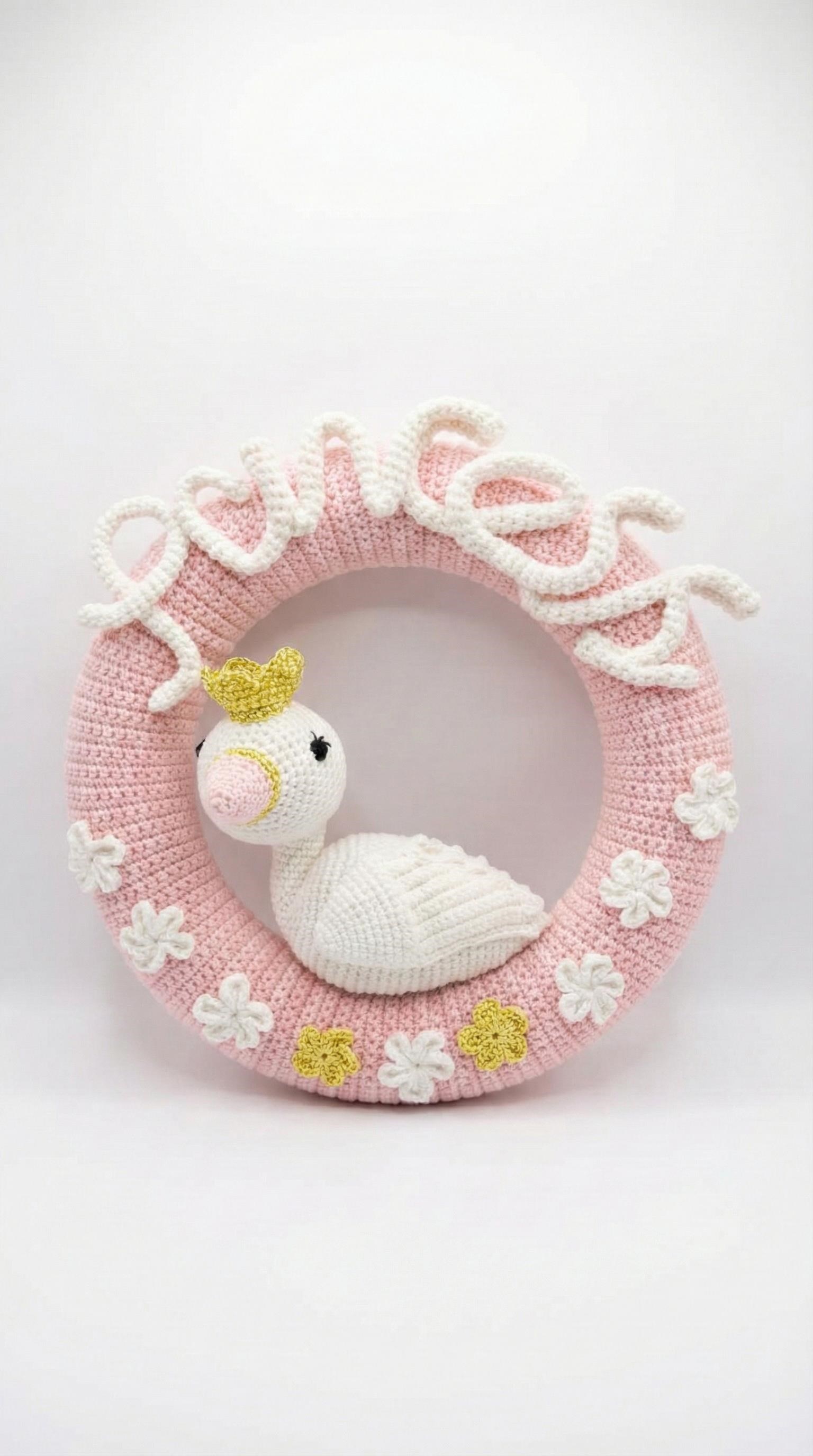 Wellgro Cuddly Amigurumis Kuğu Çocuk Odası Kapı & Duvar Süsü