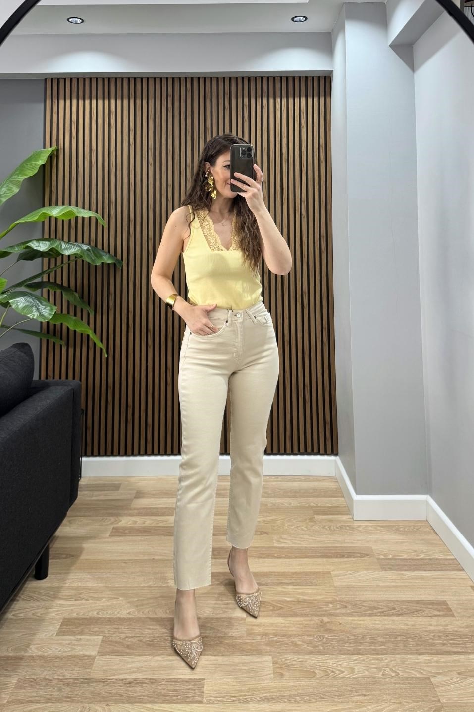 Bella Dantel Detay Atlet Bluz Lİmon Sarı