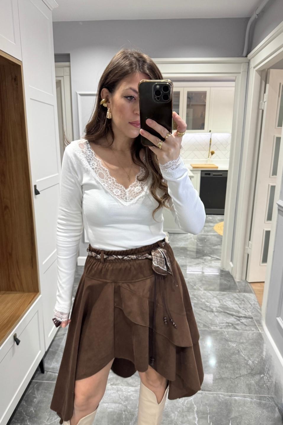 Dantel Detaylı Bluz Ekru