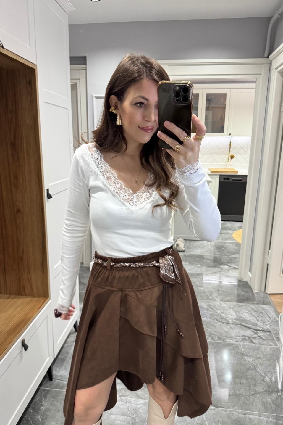 Dantel Detaylı Bluz Ekru