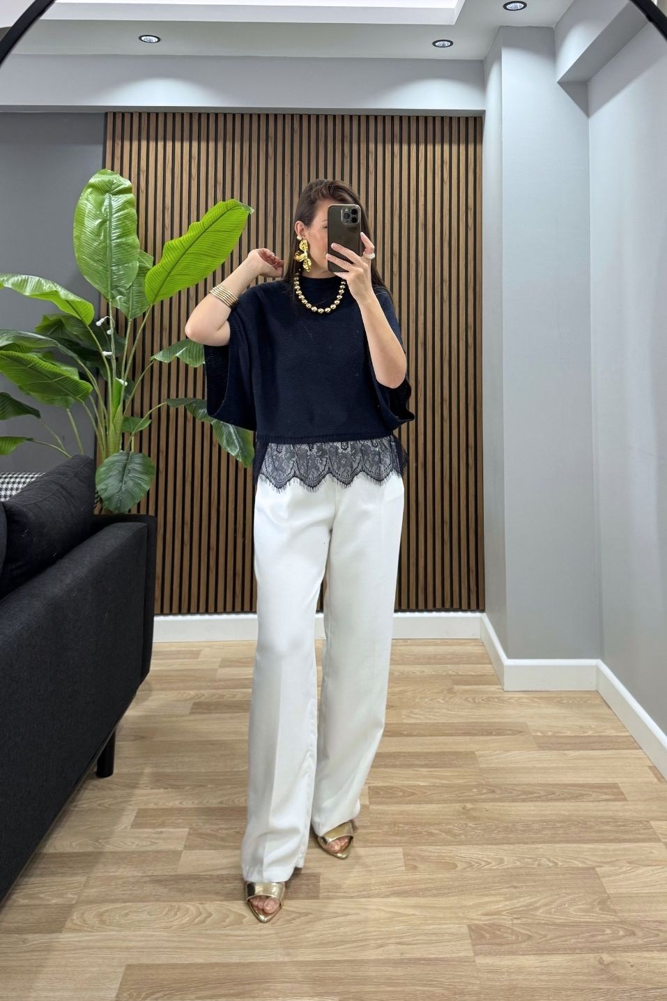Elara Dantel Detaylı Triko Bluz Lacivert