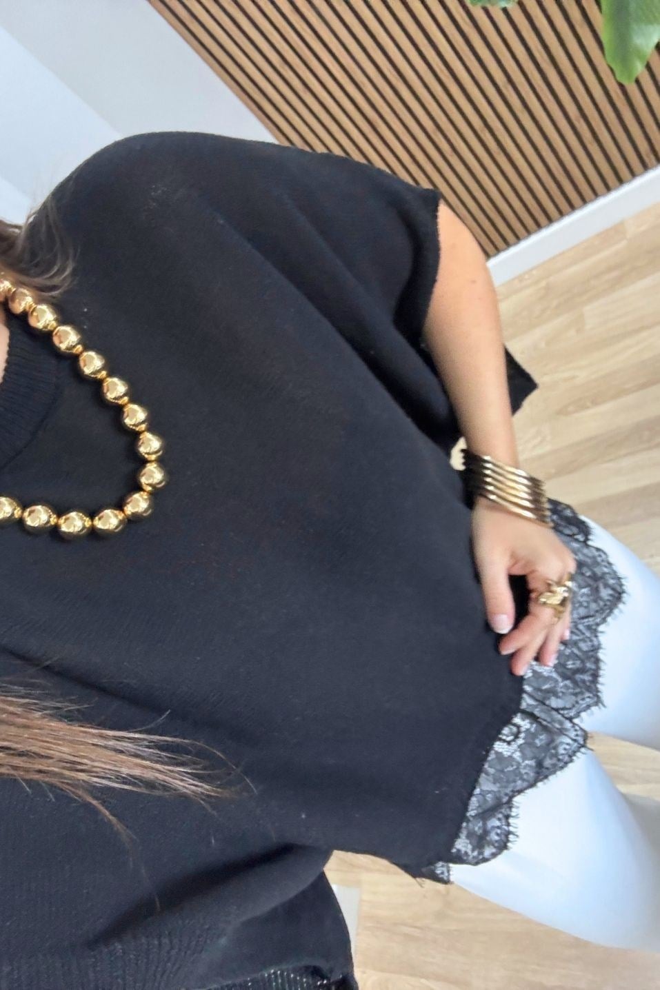 Elara Dantel Detaylı Triko Bluz Siyah
