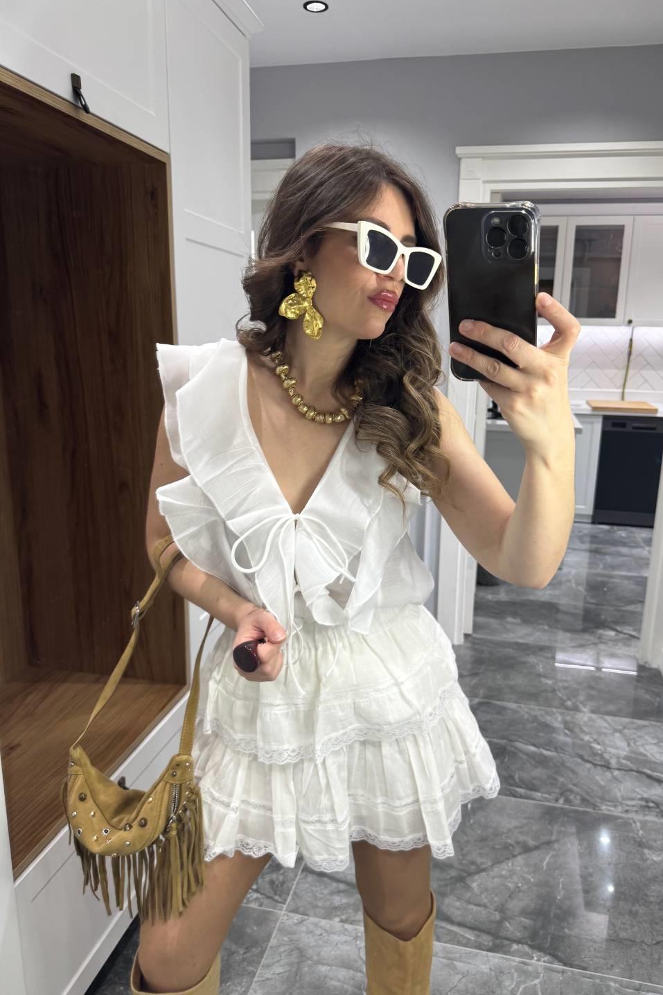 Fırfır ve Bağlama Detaylı Bluz Beyaz