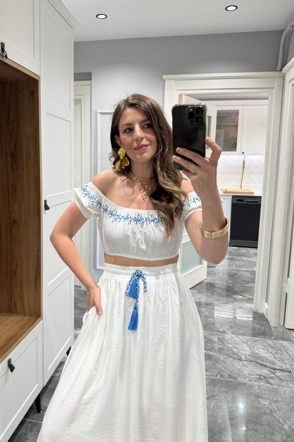 Nakış Detaylı Balon Kol Crop Bluz Ekru