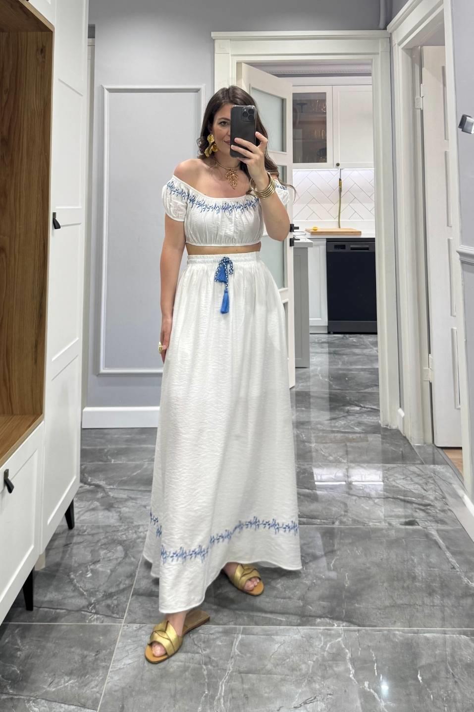 Nakış Detaylı Balon Kol Crop Bluz Ekru