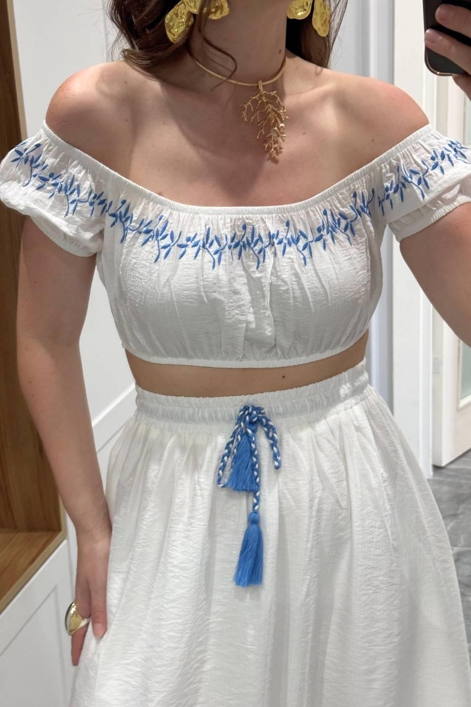 Nakış Detaylı Balon Kol Crop Bluz Ekru