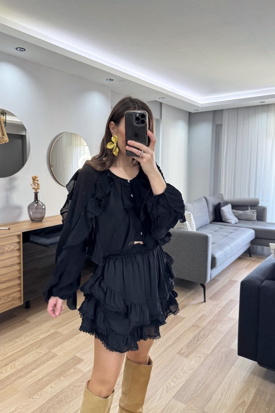 Reva Fırfır Detaylı Gömlek Bluz Siyah