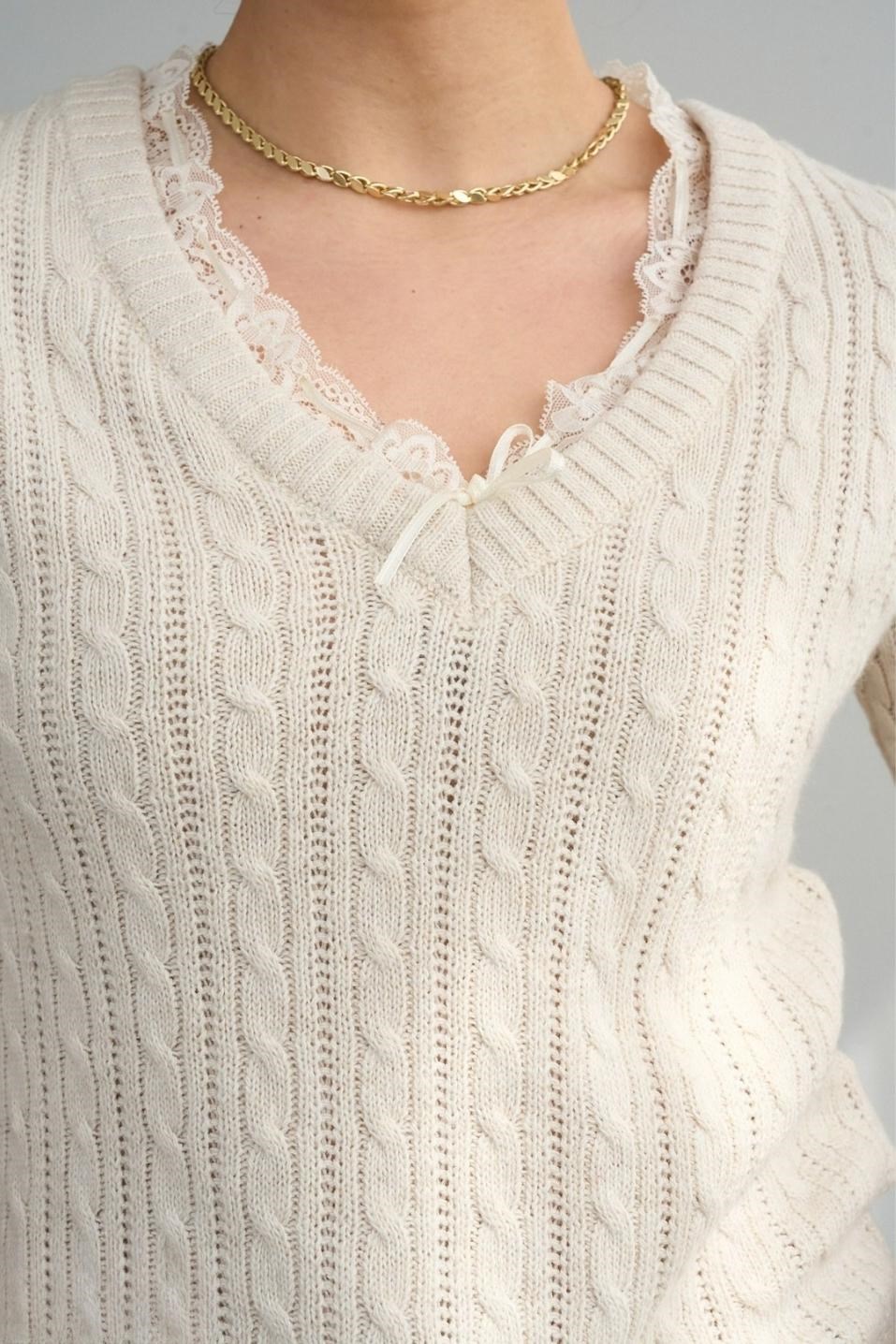 V Yaka Dantelli Triko Bluz Krem