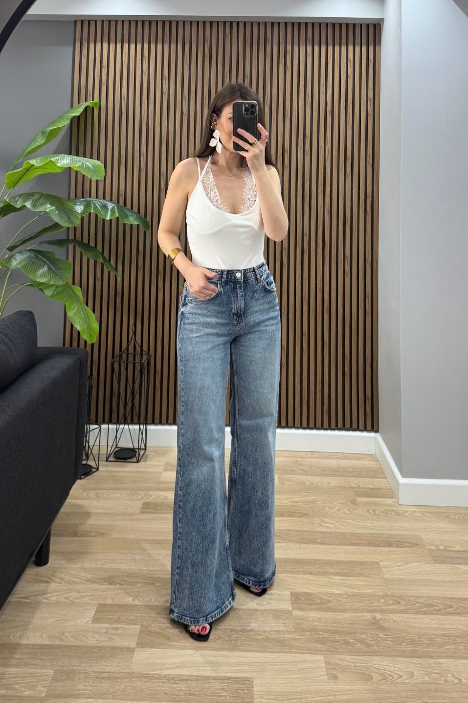 Dantel Detaylı Bodysuit Ekru