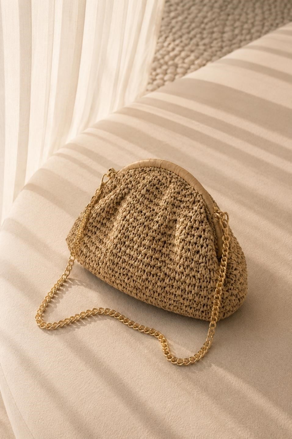 Metal Zincir Çapraz Askılı Clutch Çanta Camel