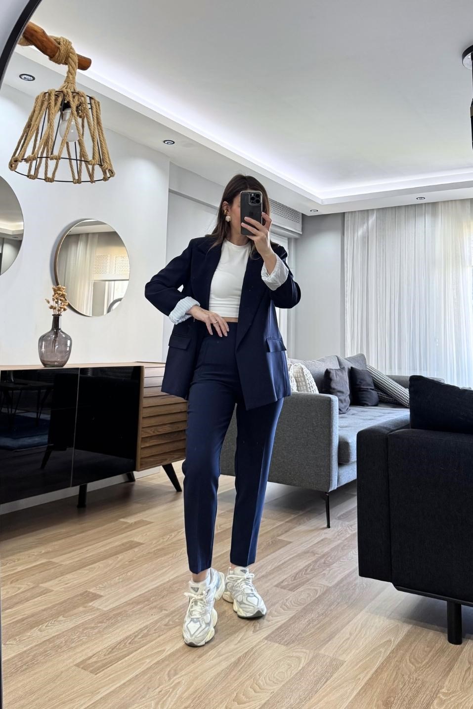 Kolu Katlamalı Astarlı Blazer Ceket Lacivert