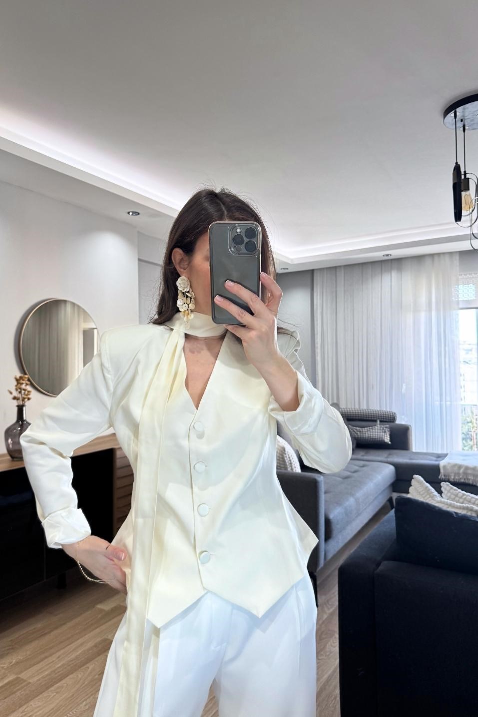 Viera Şallı Blazer Ceket Krem