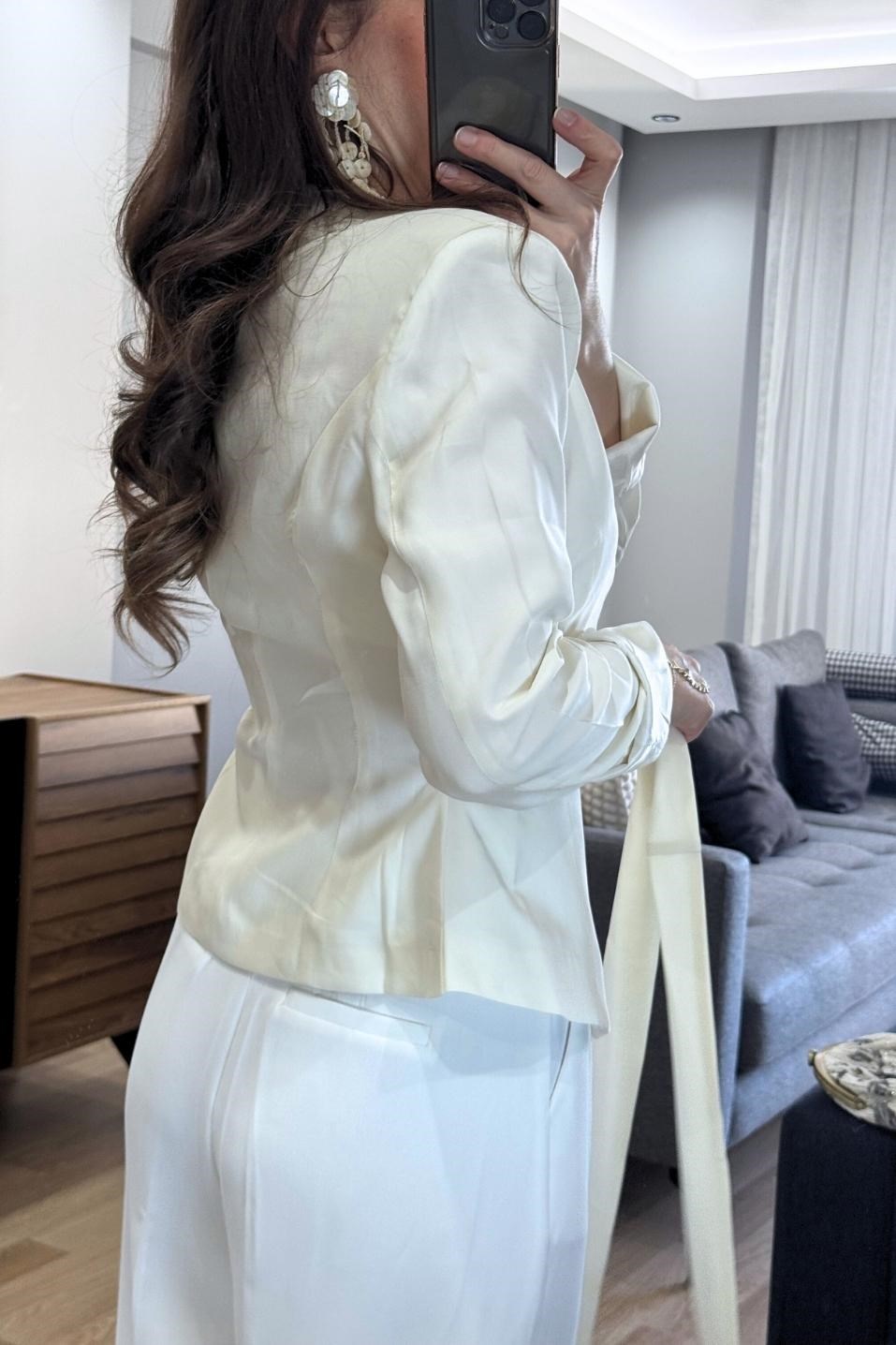 Viera Şallı Blazer Ceket Krem