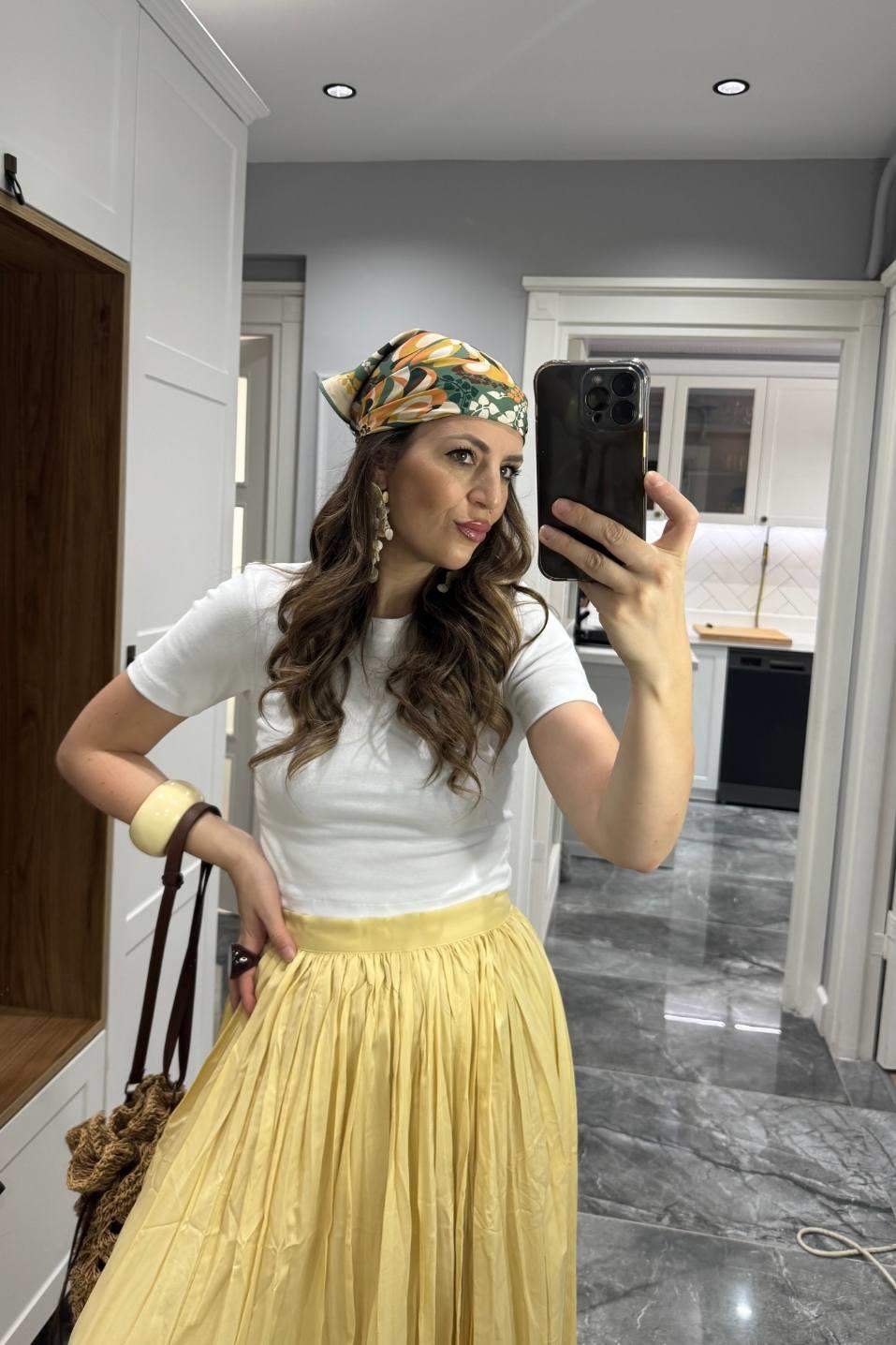 Bisiklet Yaka Crop Top Beyaz