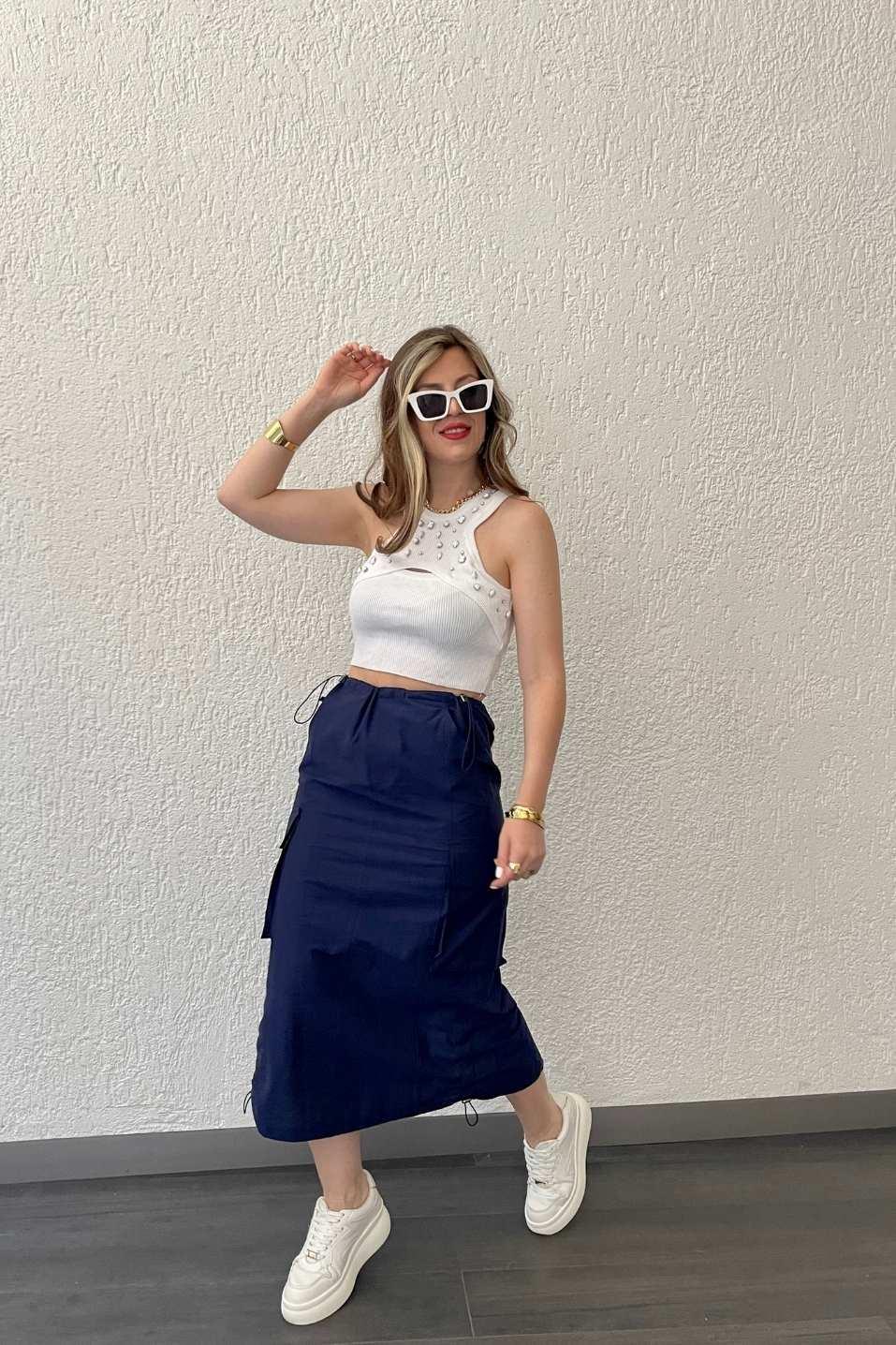 Dilvin Bisiklet Yaka Önü Taşlı Crop Ekru