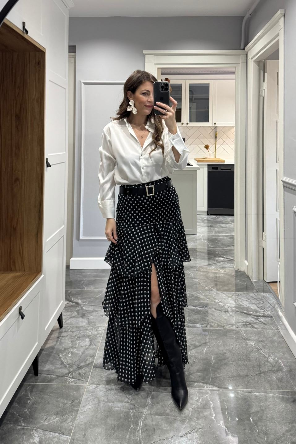 Kemerli Puantiyeli Yırtmaçlı Kat Kat Etek Siyah