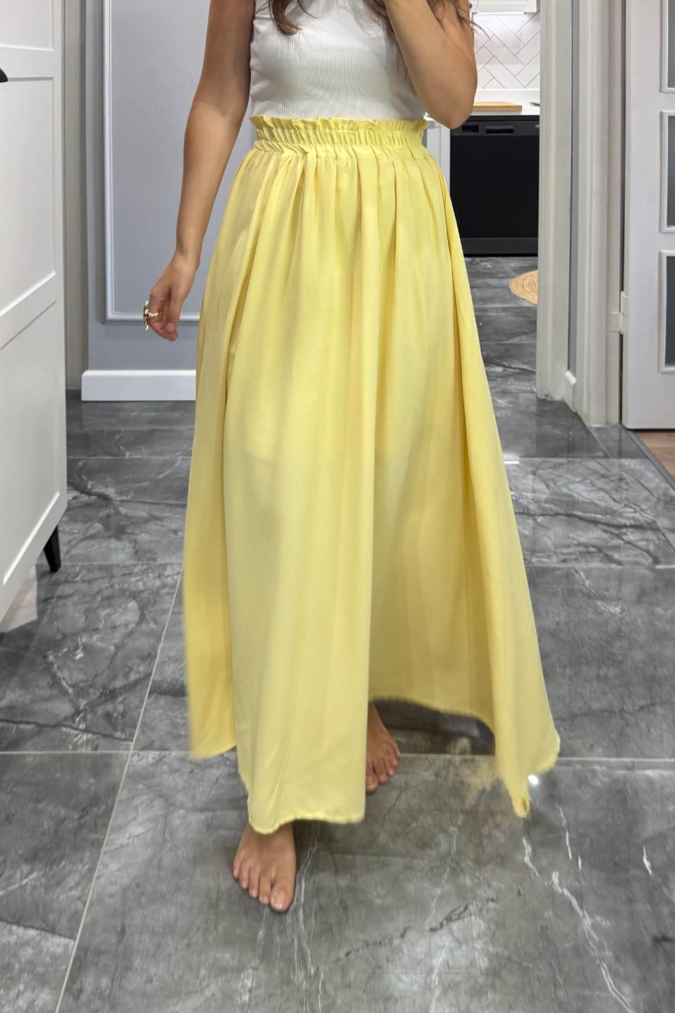 Marka Model Yırtmaçlı Pileli Etek Sarı