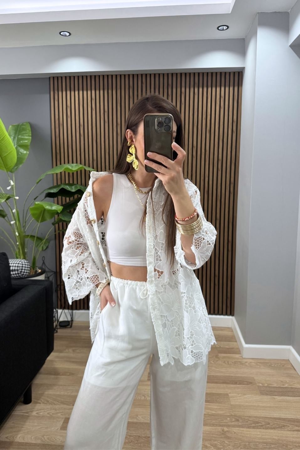 Floral Dantel Gold Düğmeli Gömlek Beyaz