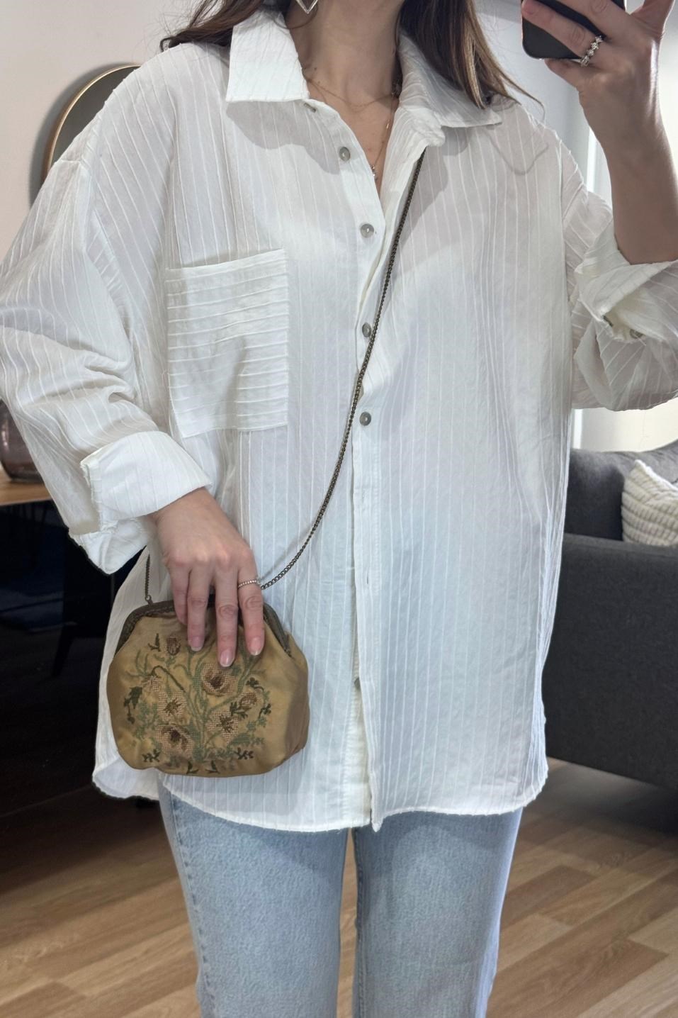 Kabartma Dokulu Çizgili Oversize Gömlek Beyaz