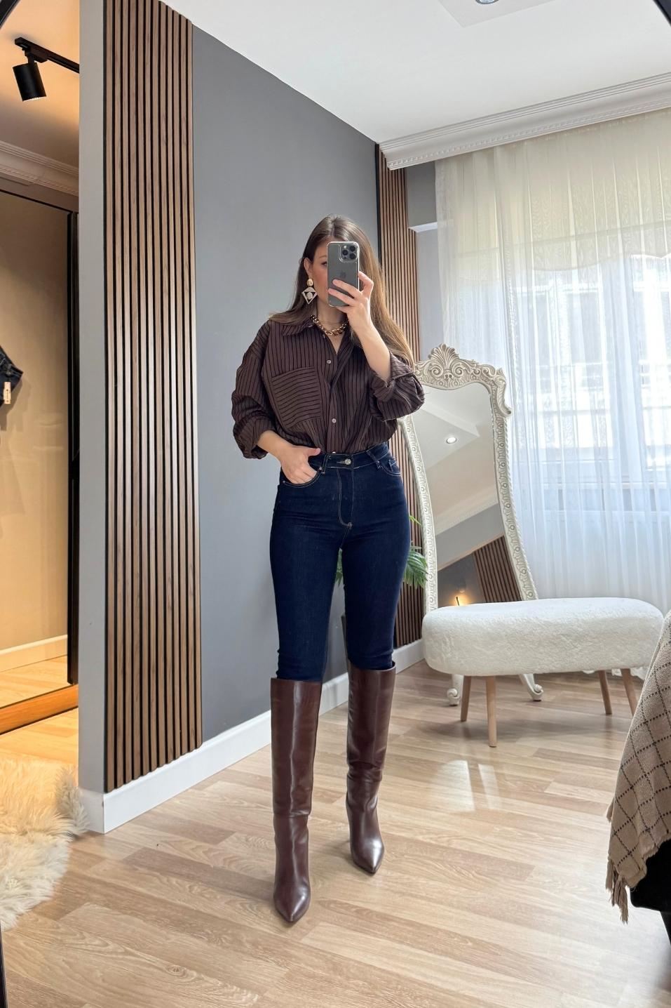 Kabartma Dokulu Çizgili Oversize Gömlek Kahverengi