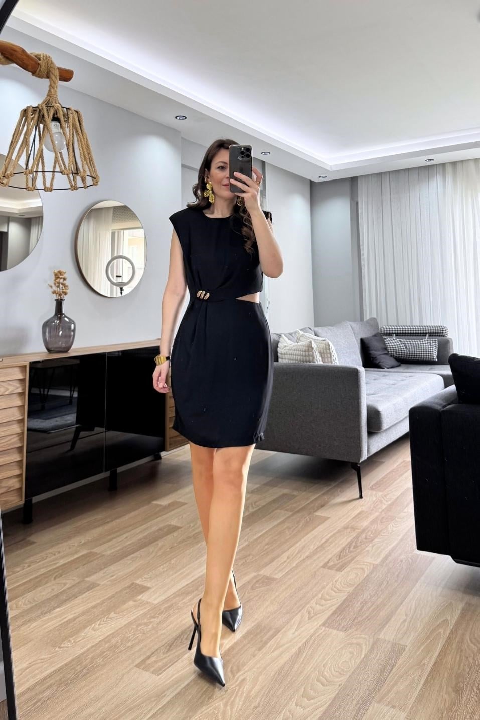 Arvena Gold Aksesuar Detaylı Elbise Siyah