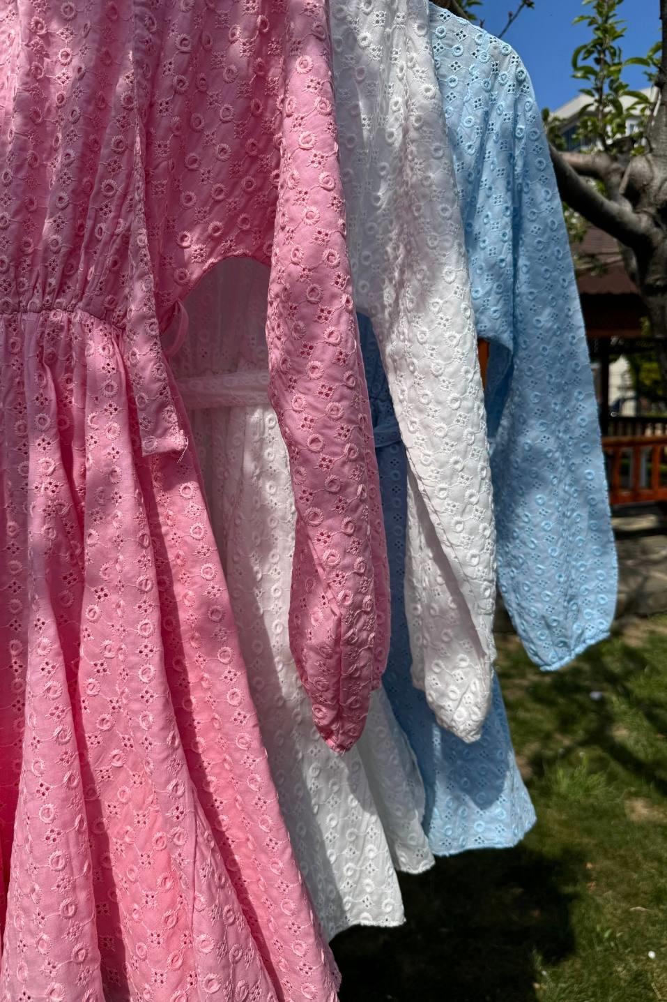 Beli Büzgülü Kuşaklı Lazer Kesim Astarlı Elbise Pembe
