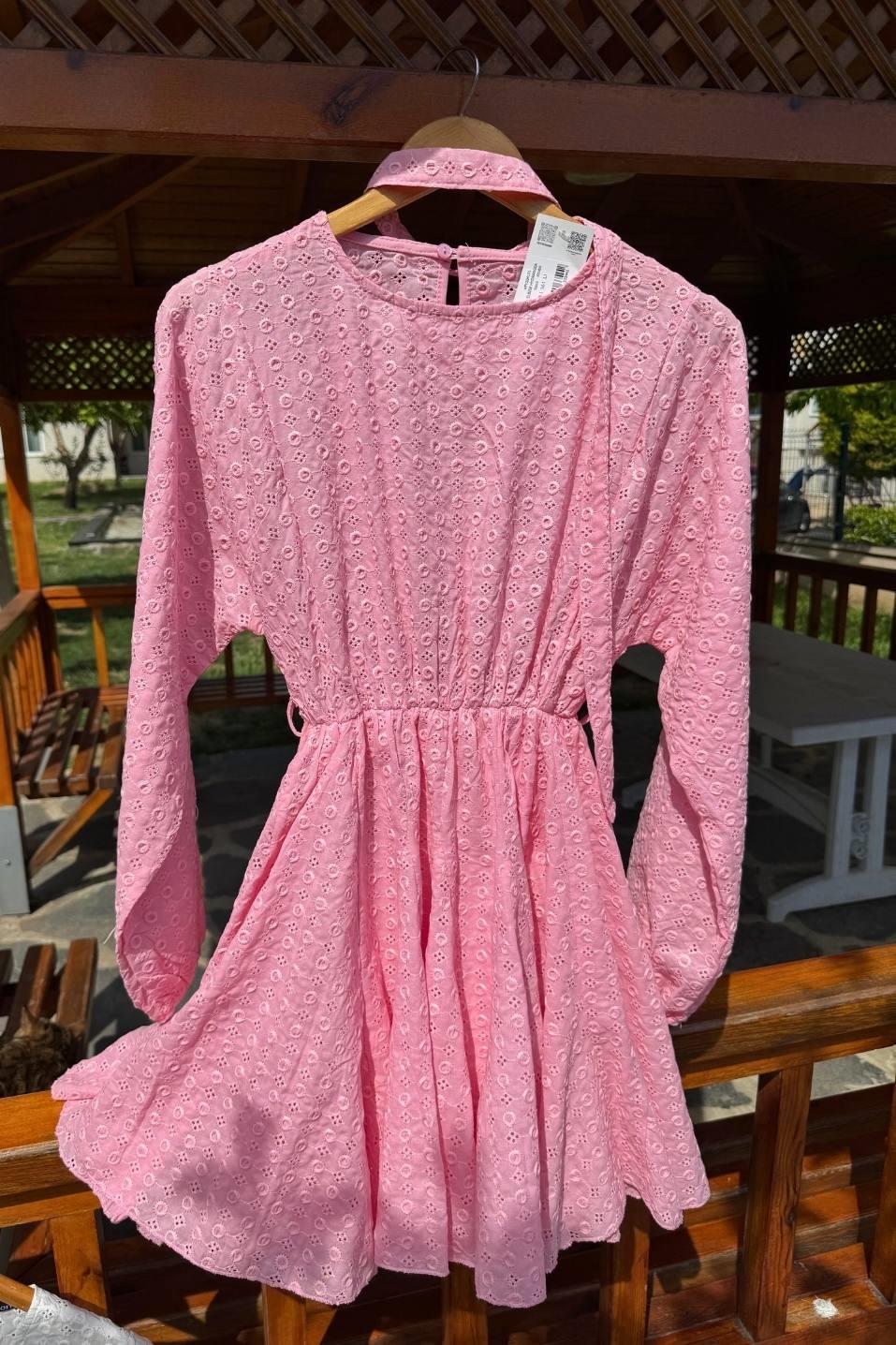 Beli Büzgülü Kuşaklı Lazer Kesim Astarlı Elbise Pembe