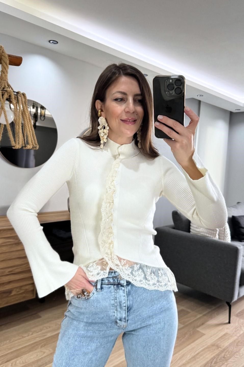 Dantelli Triko Hırka Ekru