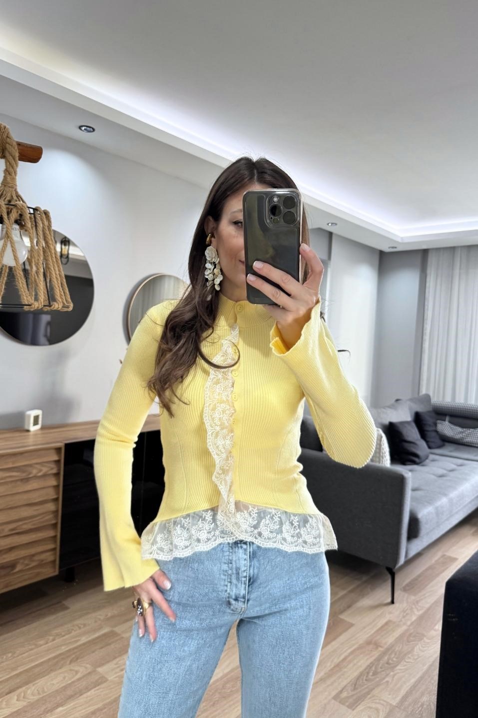 Dantelli Triko Hırka Sarı