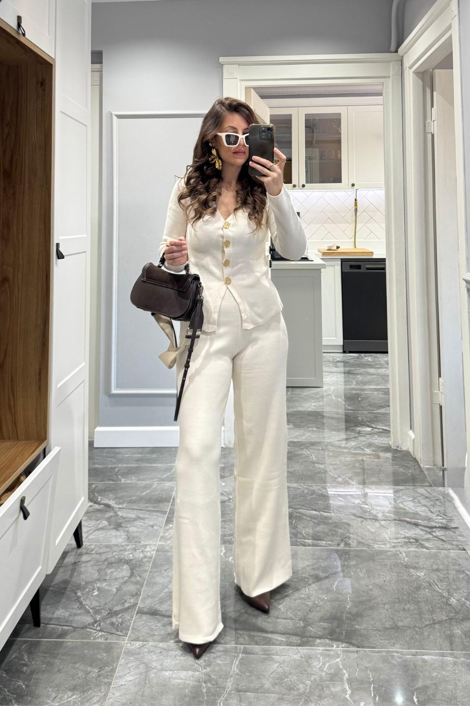 Gold Düğmeli Triko Hırka Krem