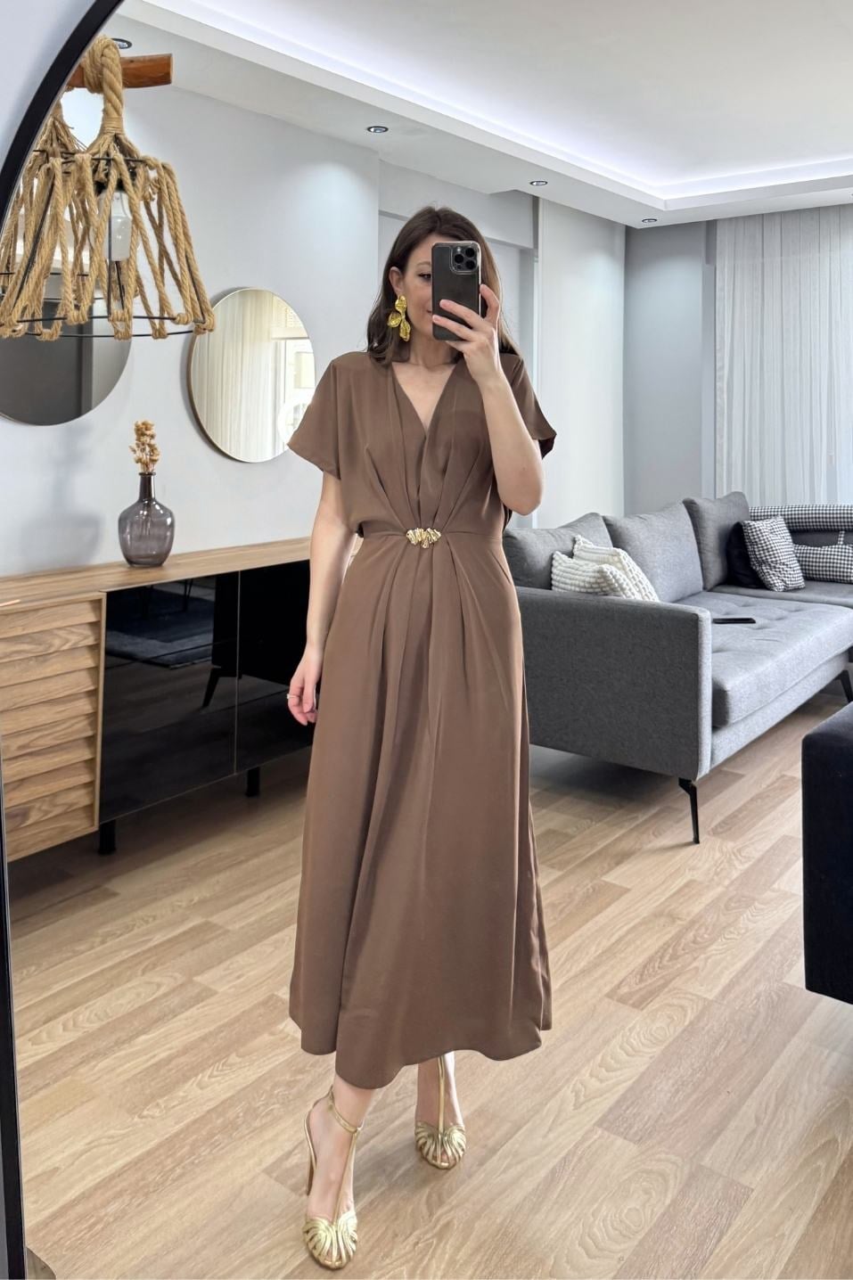 Arya Gold Tokalı Midi Elbise Kahverengi