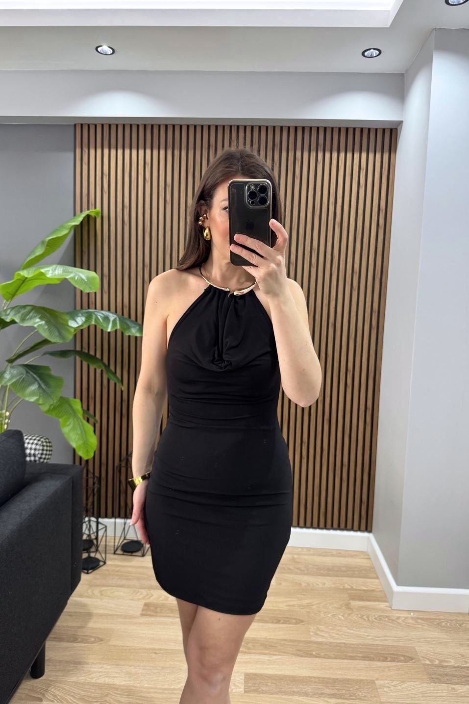 Elan Aksesuarlı Mini Elbise Siyah