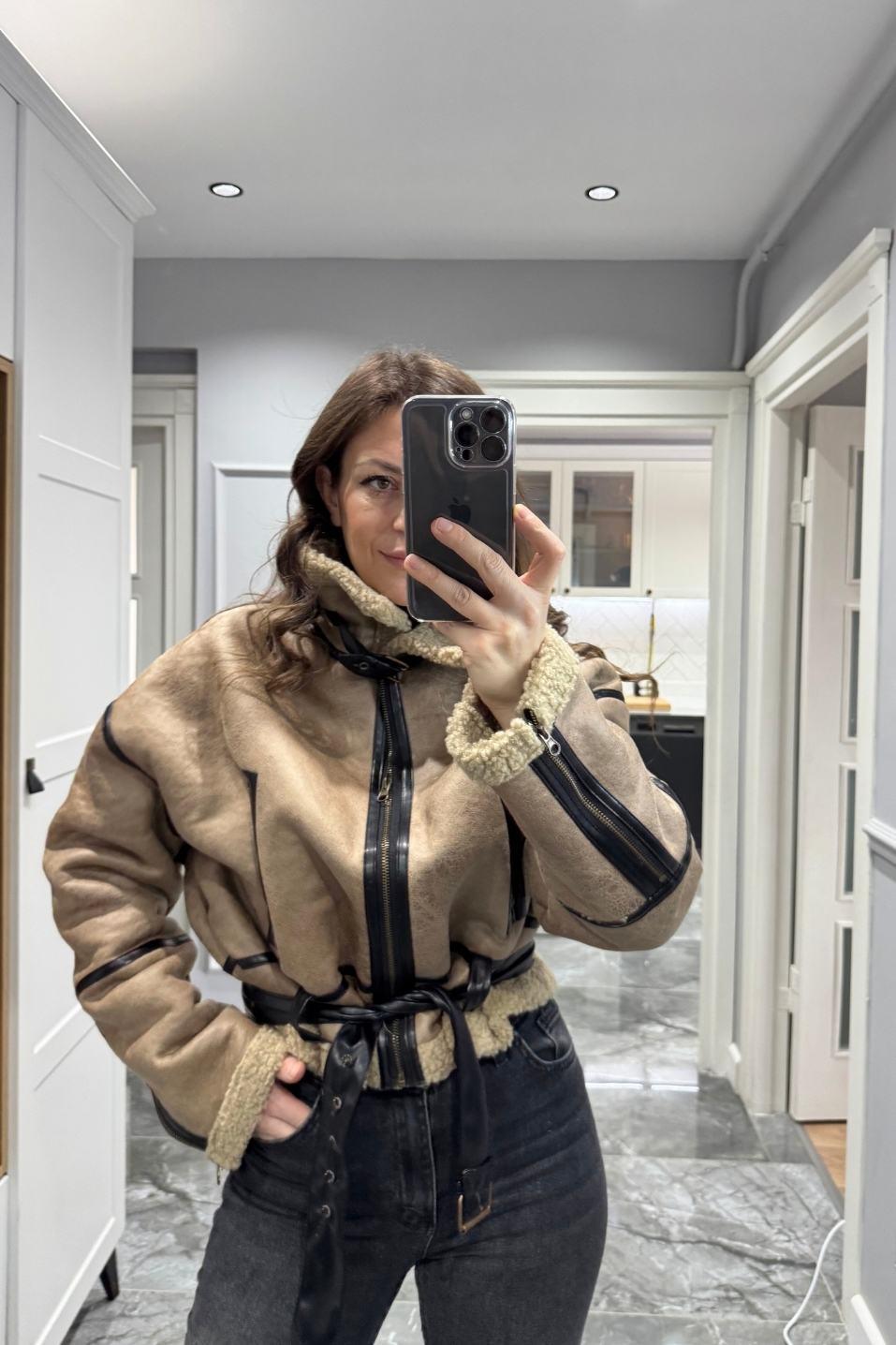 Zr Model İçi Kürklü Kemerli Biker Mont Bej
