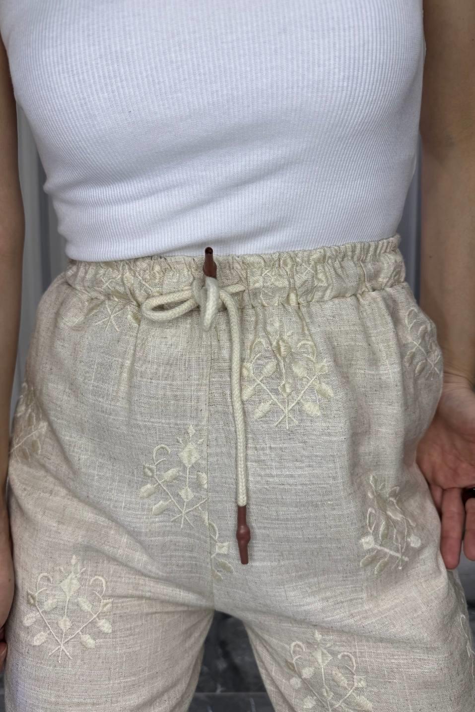 Beli Lastikli Bol Paça Nakışlı Keten Pantolon Natural