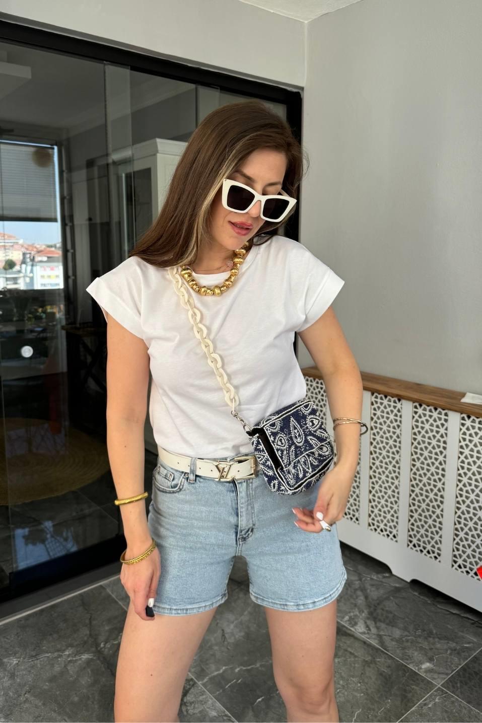 Licralı Yüksek Bel Denim Şort Kar Yıkama