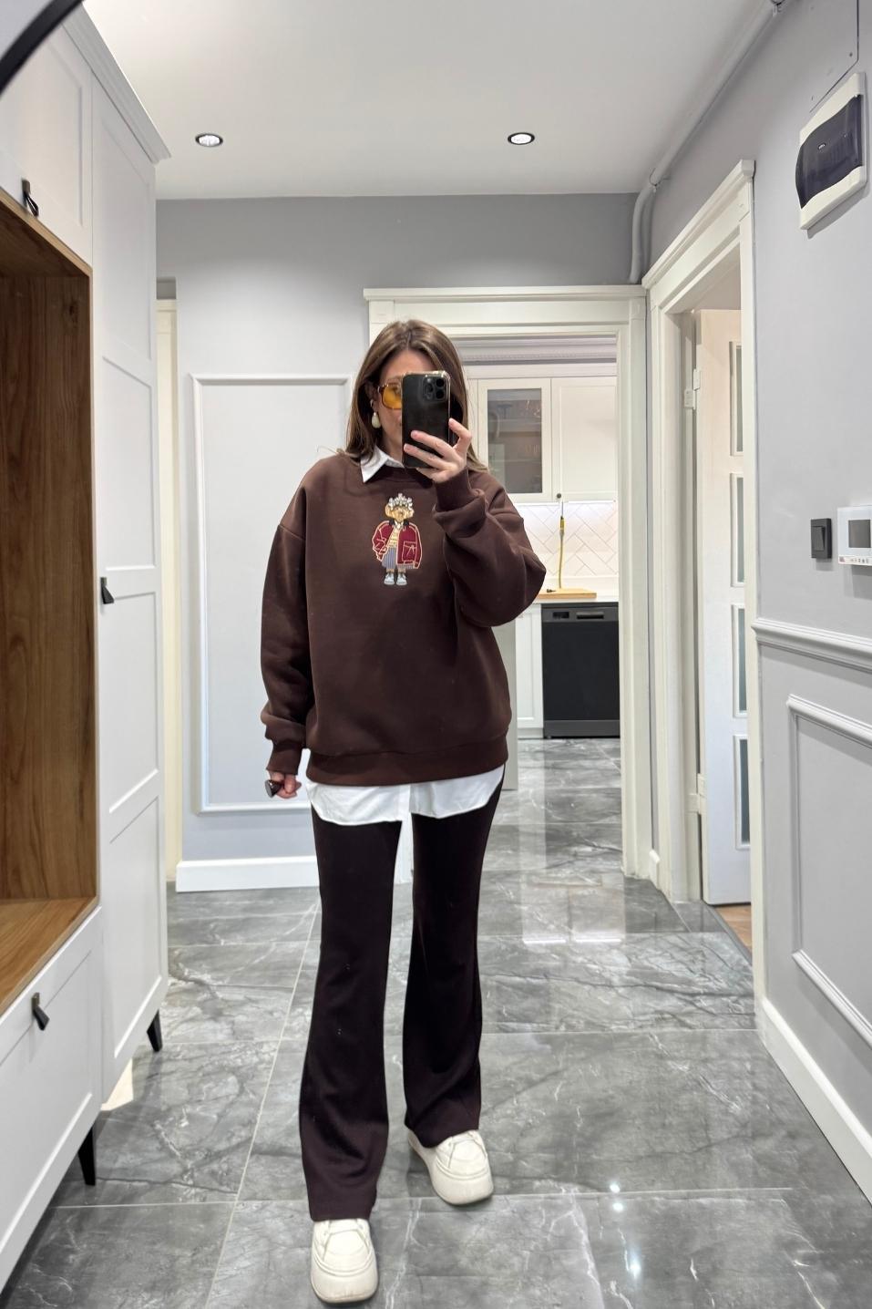 Marka Model Önü Taşlı Figürlü Sweatshirt Kahverengi