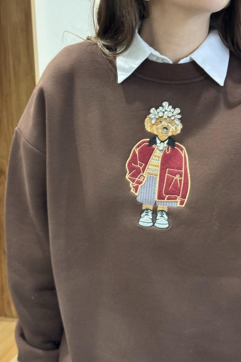 Marka Model Önü Taşlı Figürlü Sweatshirt Kahverengi