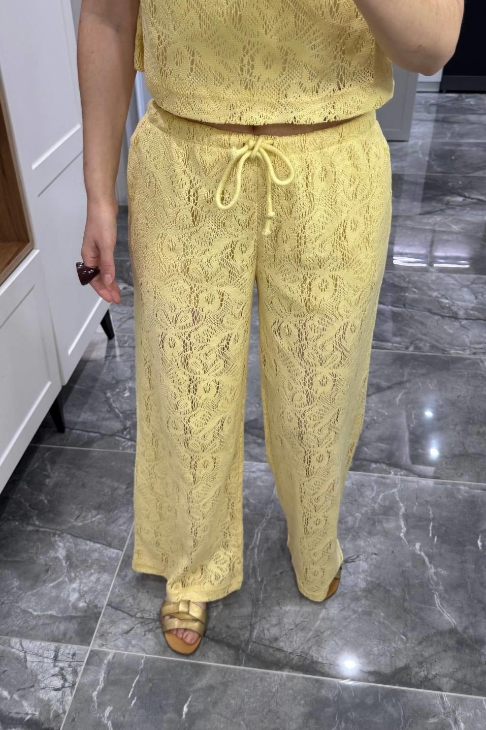 Kroşe Crop ve Şort Astarlı Pantolon Takım Sarı