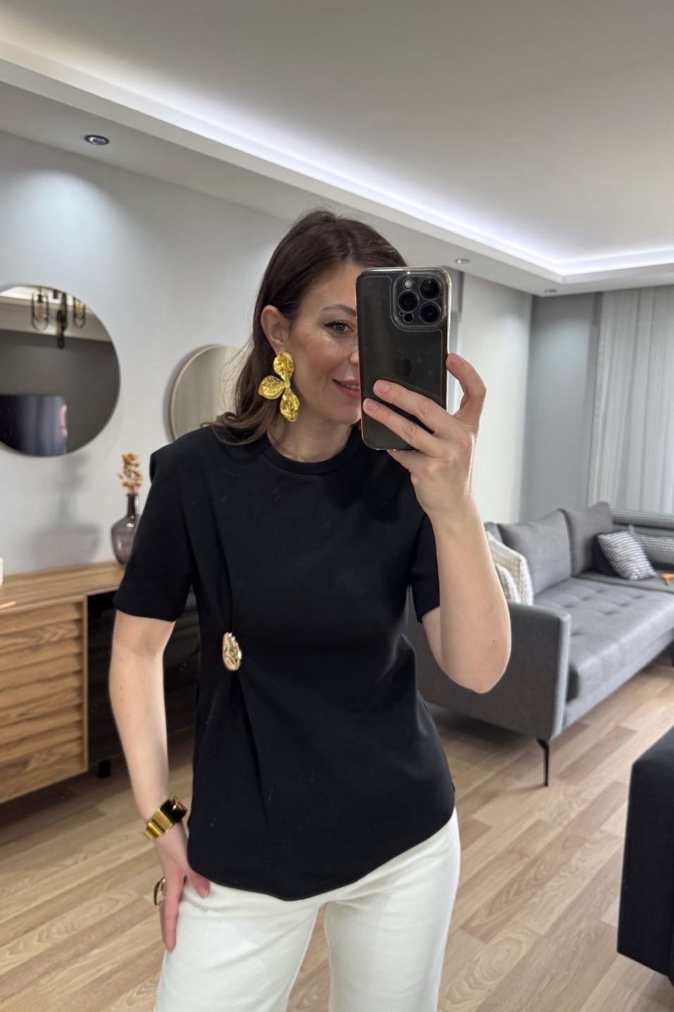 Viena Aksesuarlı Tişört Bluz Siyah