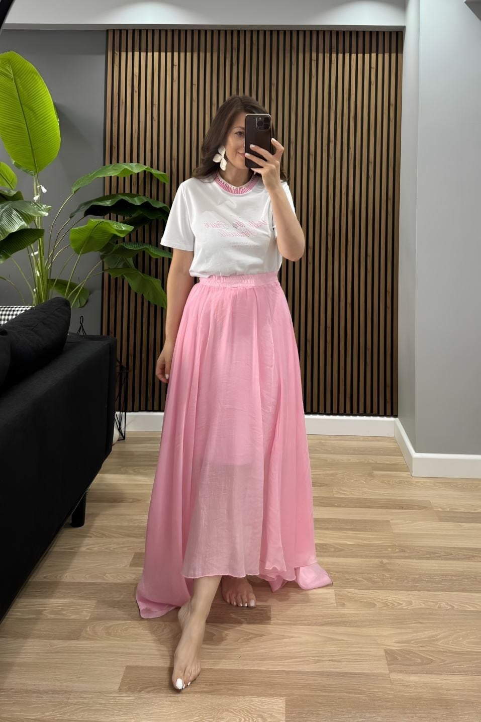 Yaka Detaylı Baskılı Tişört Ekru-Pembe