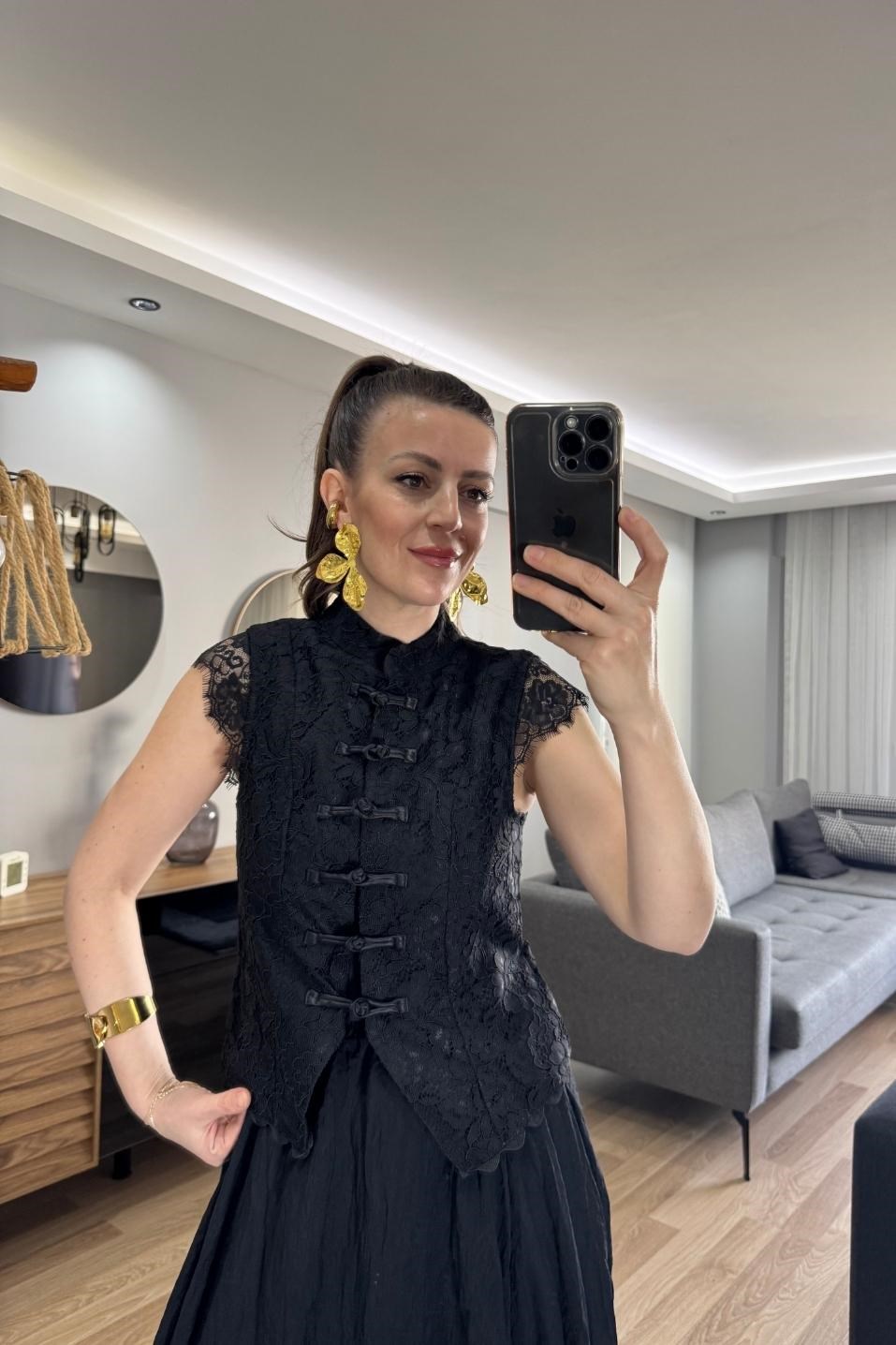 Alira Dantel Vintage Yelek Bluz Siyah
