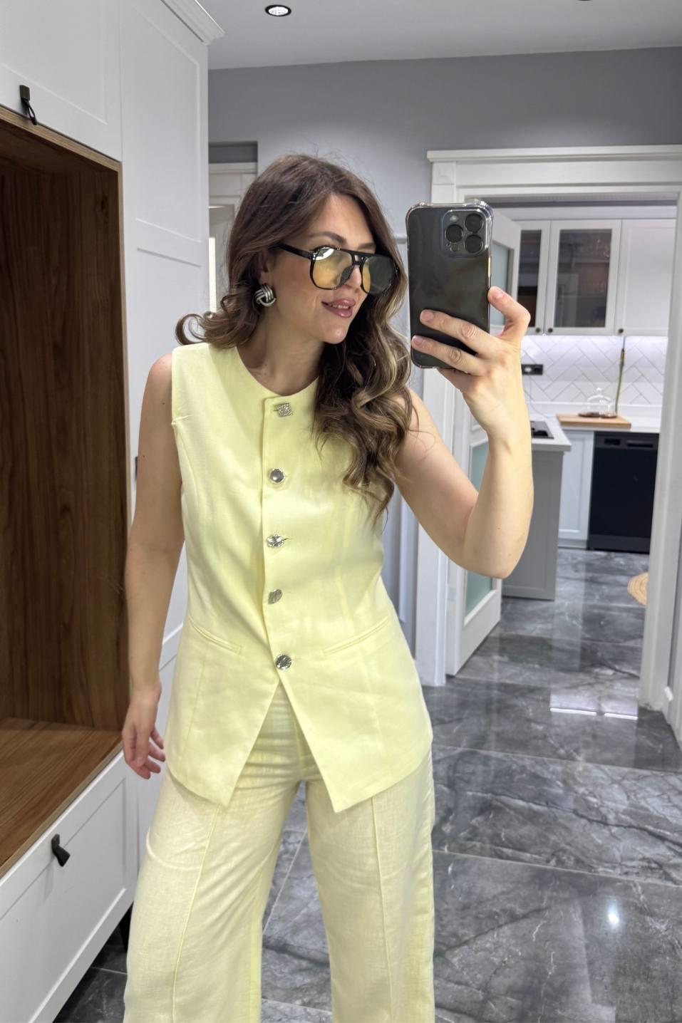Karma Düğme Keten Yelek Sarı