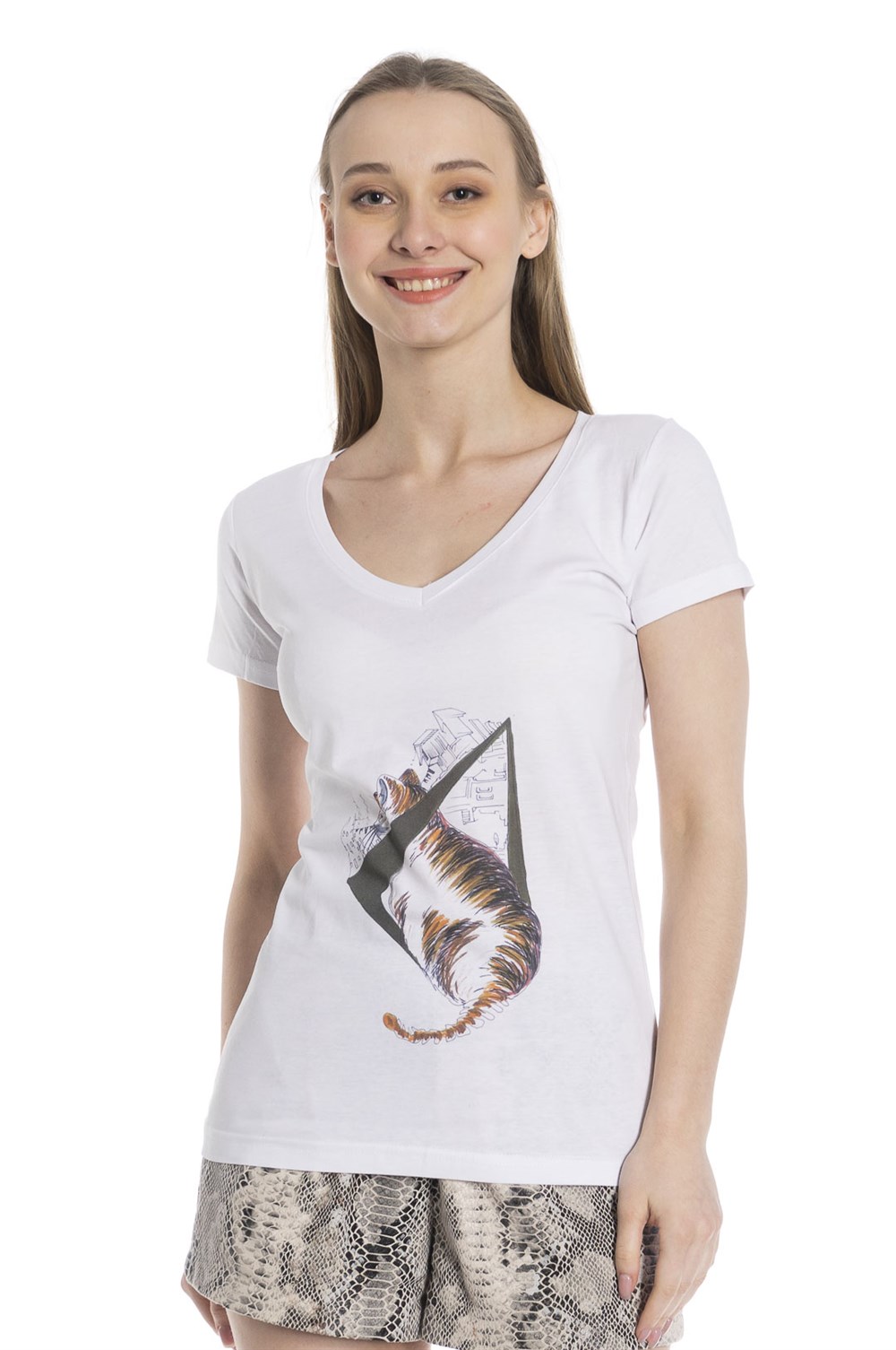 V Yaka Üçgen Baskı Beyaz Kadın Tshirt