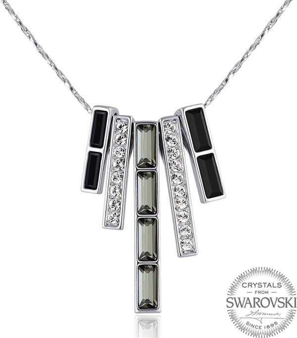 Monemel Siyah Swarovski Taşlı Kolye (Altın Kaplama)