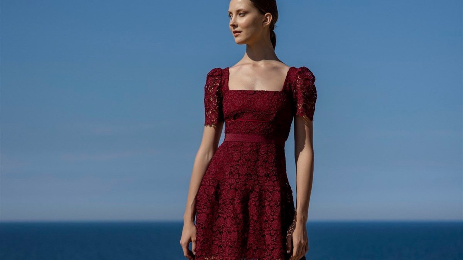 bordo elbise