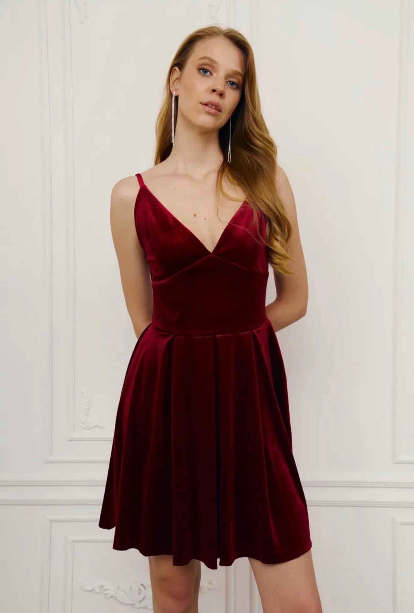 İp Askılı Kadife Dokulu Mini Bordo Elbise