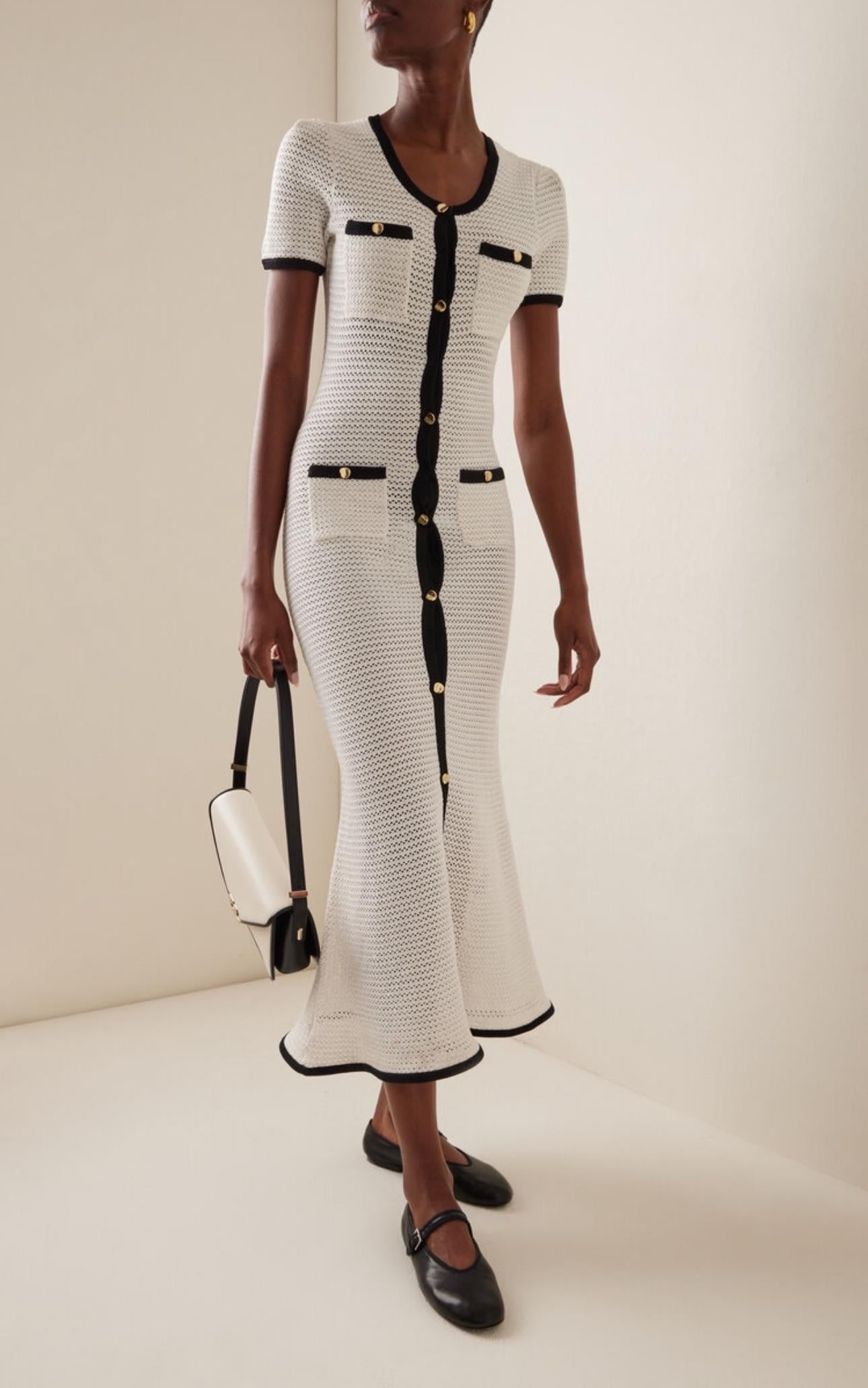 Siyah Şeritli Düğmeli Maksi Tasarım Triko Elbise