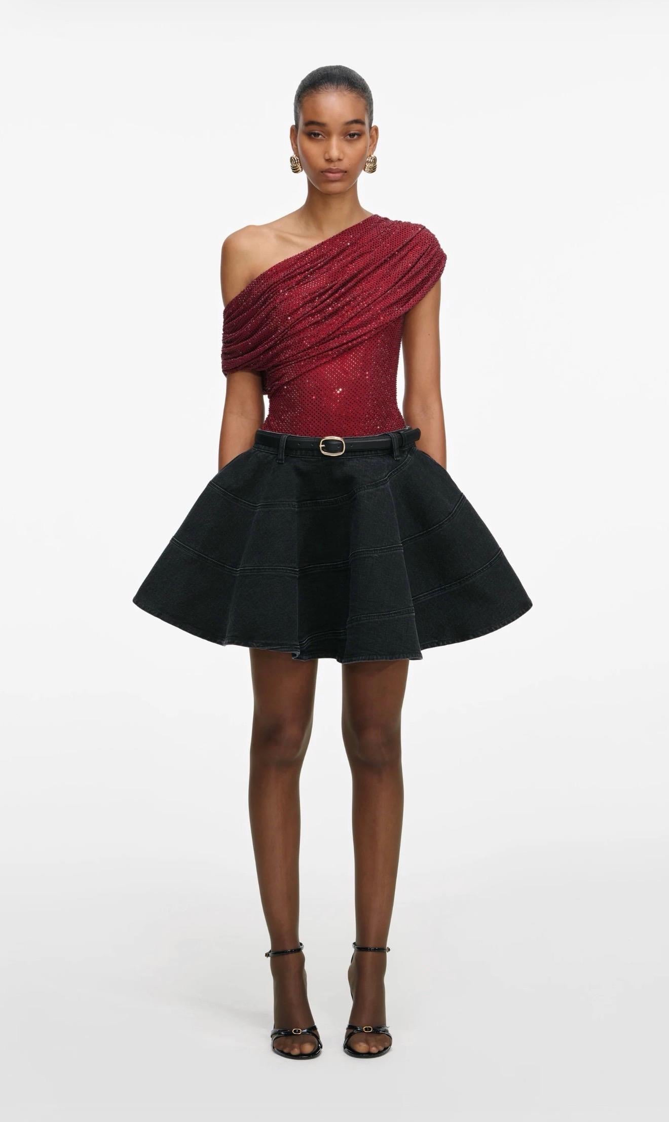 Tek Omzu Düşük Bordo Kristal Taşlı Premium Bluz