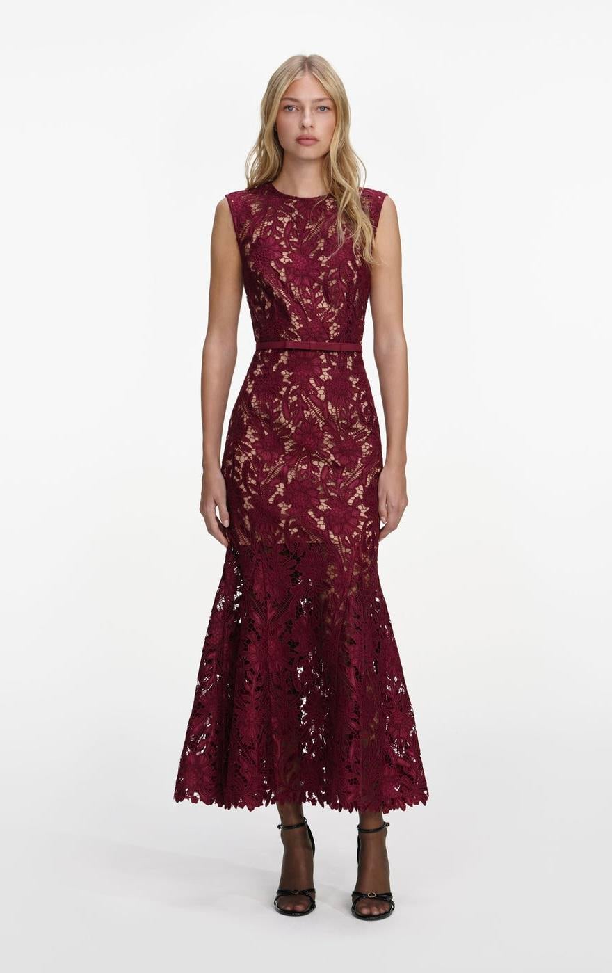Üç Boyutlu Dantelli Bordo Bisiklet Yaka Midi Elbise
