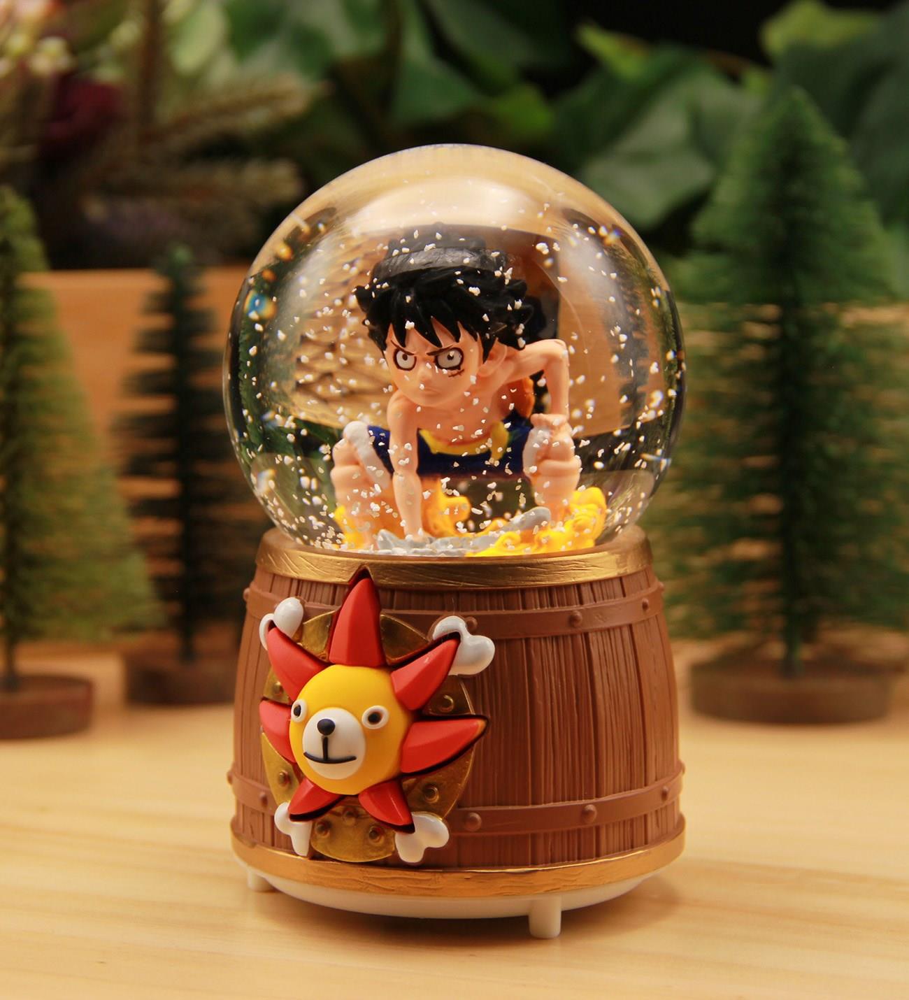 Anime One Piece Işıklı ve Müzikli Kar Küresi Büyük Boy - B
